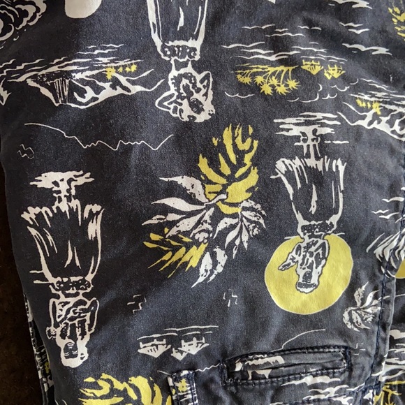 Worn 1x AE Next Level Flex Shorts - Picture 2 of 4